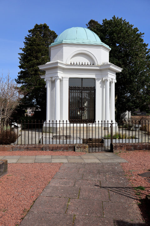 Burns Mausoleum, Dumfries, ground level